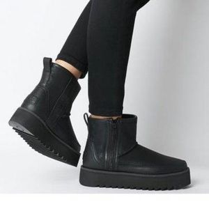 UGG WOMEN’S CLASSIC REBEL BIKER MINI LEATHER SHEEP